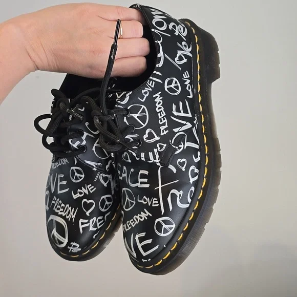 Dr.Martens 1461 Script Peace Love Freedom Black Oxford Shoes - Picture 4 of 11